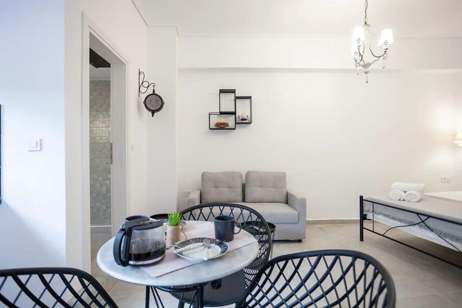 Ifaistos Luxury Flat Psyrri Square Apartment Атина Екстериор снимка
